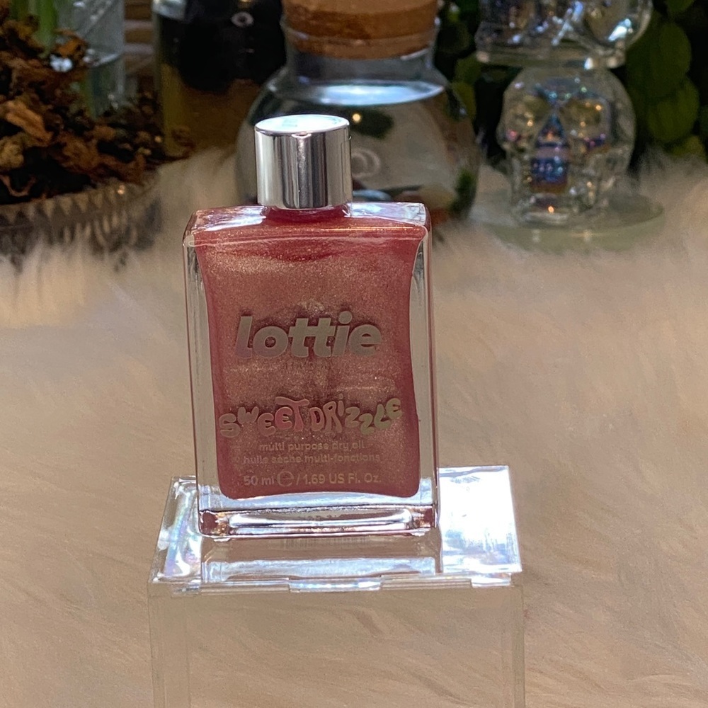 Lottie Sweet Drizzle Dry Body Oil